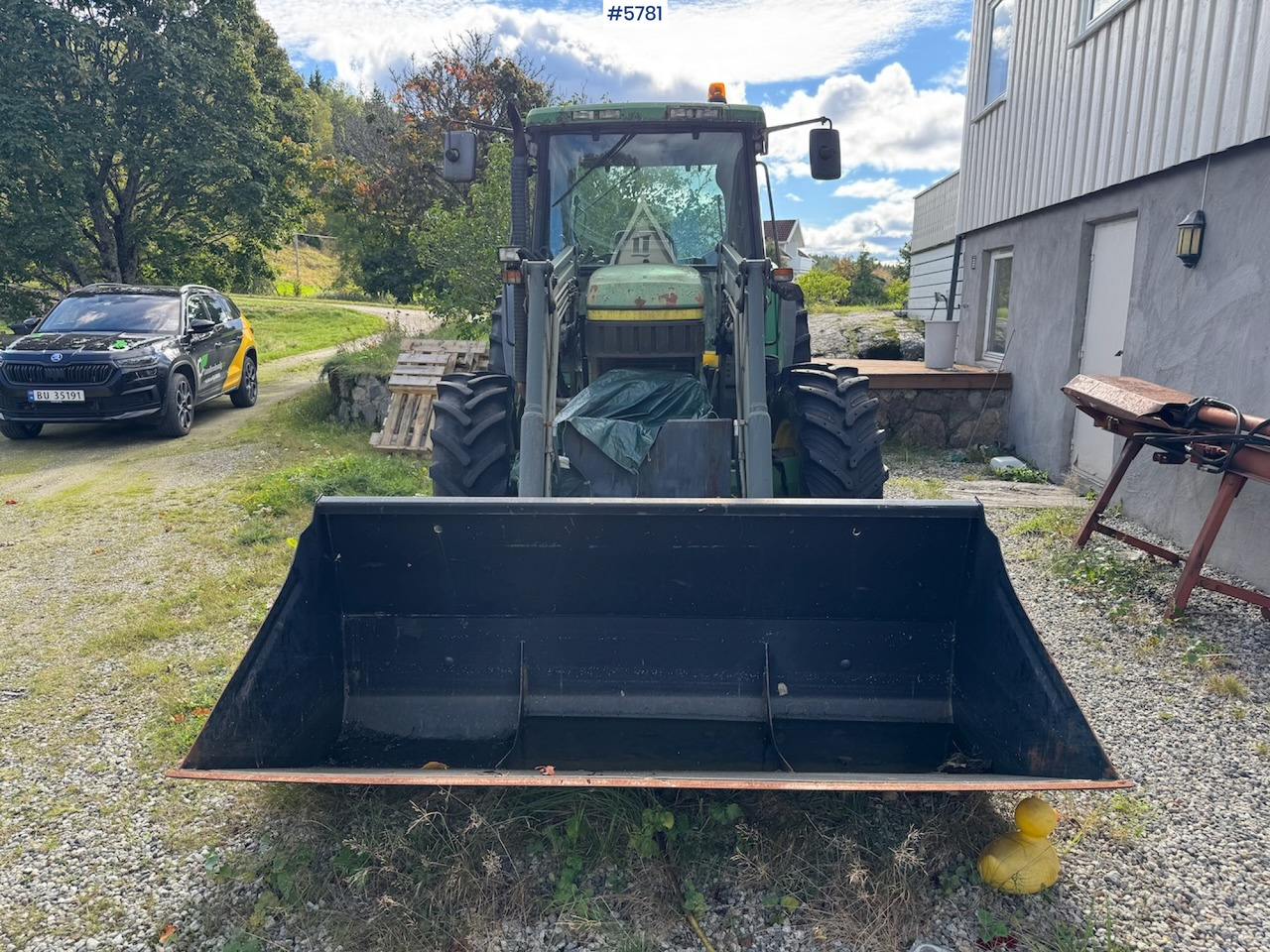 1993 John Deere 6300 w/ front loader and plow plate. - Tracteur agricole: photos 3 1993 John Deere 6300 w/ front loader and plow plate. - Tracteur agricole: photos 3