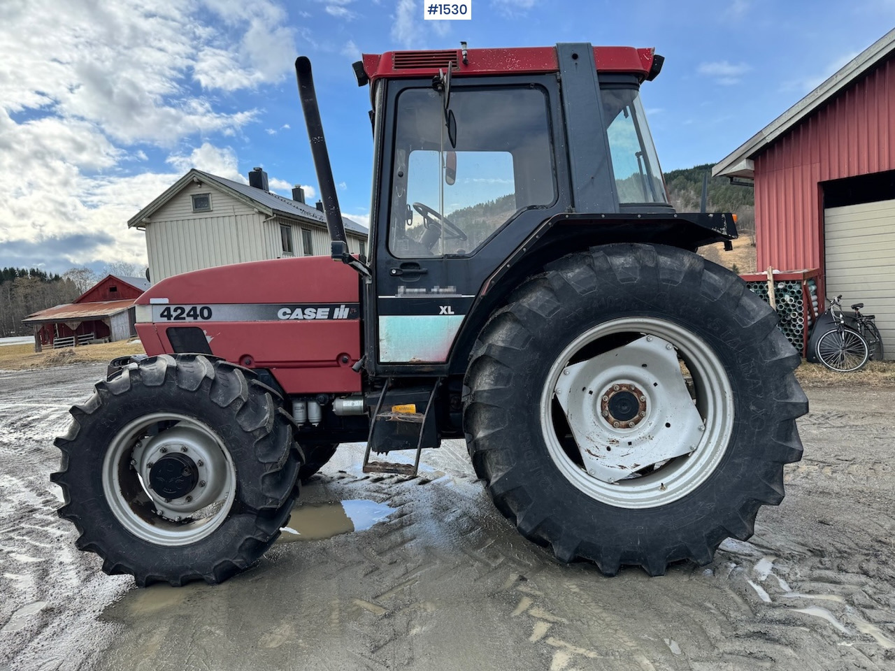 1996 Case CASE IH 4240 XL - Tracteur agricole: photos 4 1996 Case CASE IH 4240 XL - Tracteur agricole: photos 4