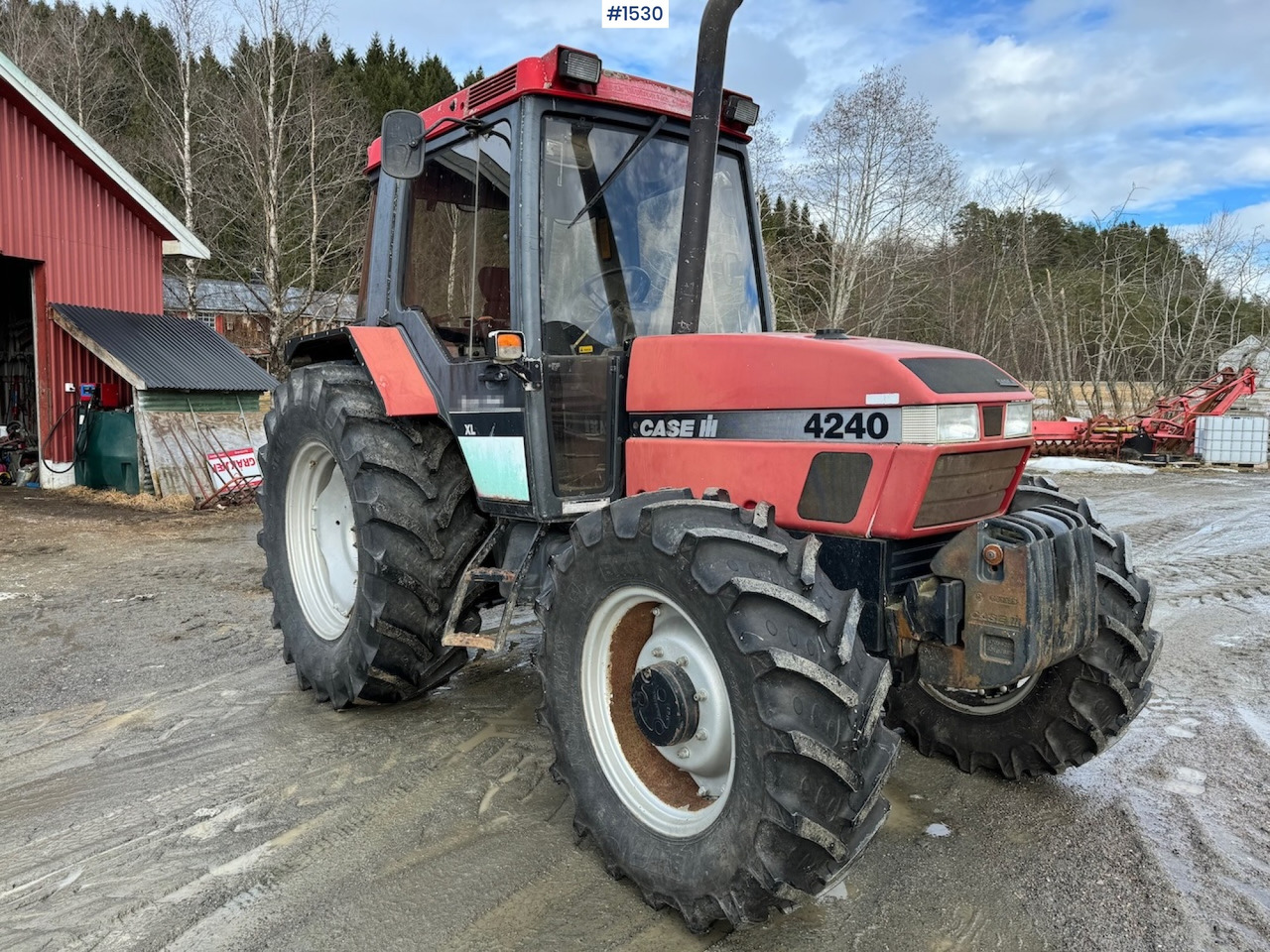 1996 Case IH 4240 XL - Tracteur agricole: photos 2 1996 Case IH 4240 XL - Tracteur agricole: photos 2