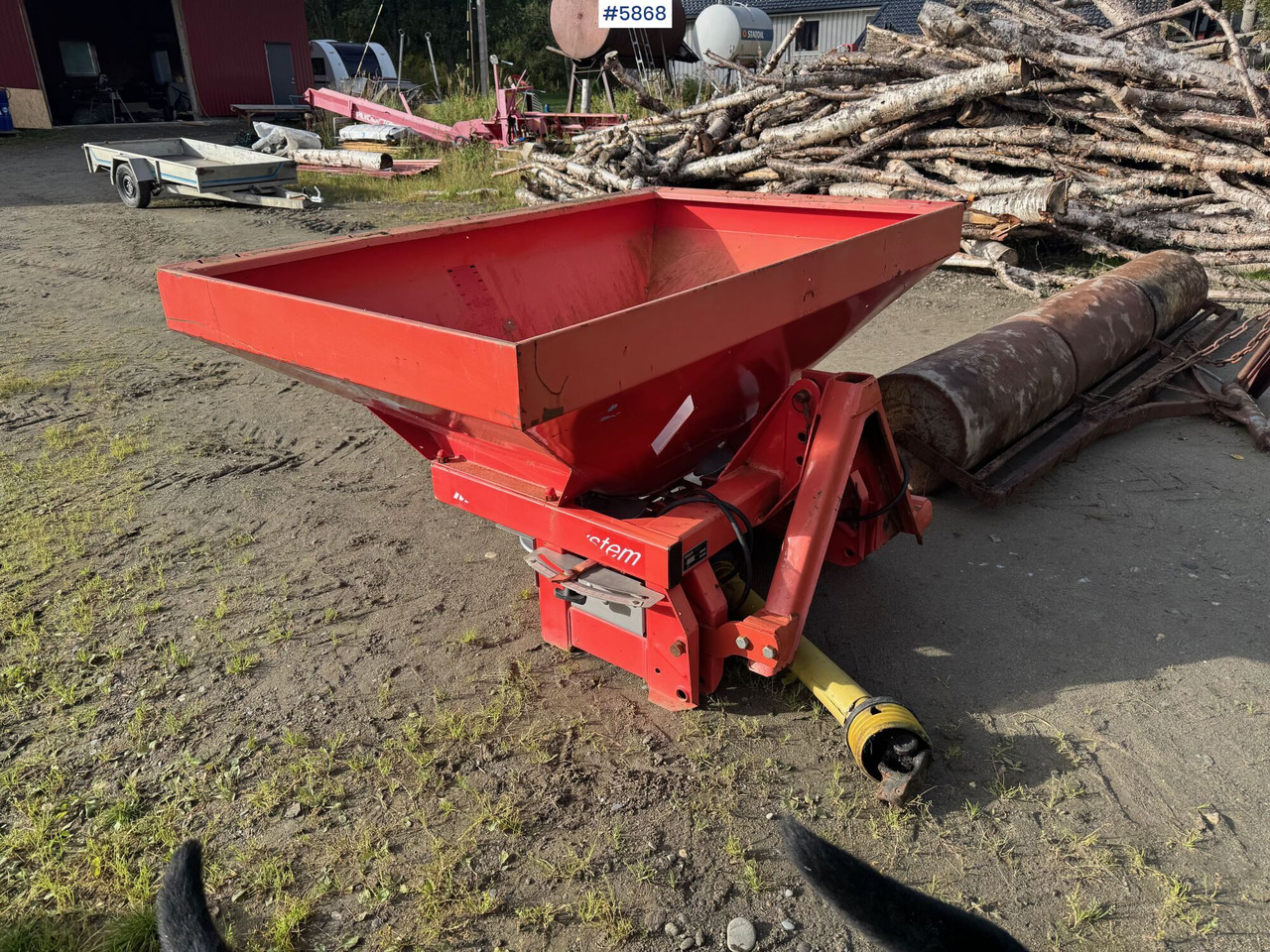 1997 Rauch MDS 921 Fertilizer spreader, partial repair project - Distributeur d'engrais: photos 4 1997 Rauch MDS 921 Fertilizer spreader, partial repair project - Distributeur d'engrais: photos 4
