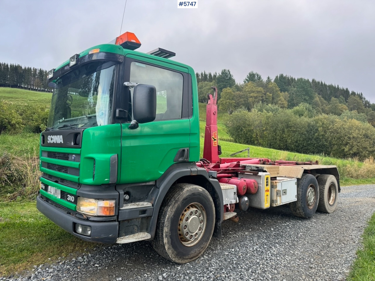1998 Scania 94D 310 Hook‑truck - Camion ampliroll: photos 2 1998 Scania 94D 310 Hook‑truck - Camion ampliroll: photos 2