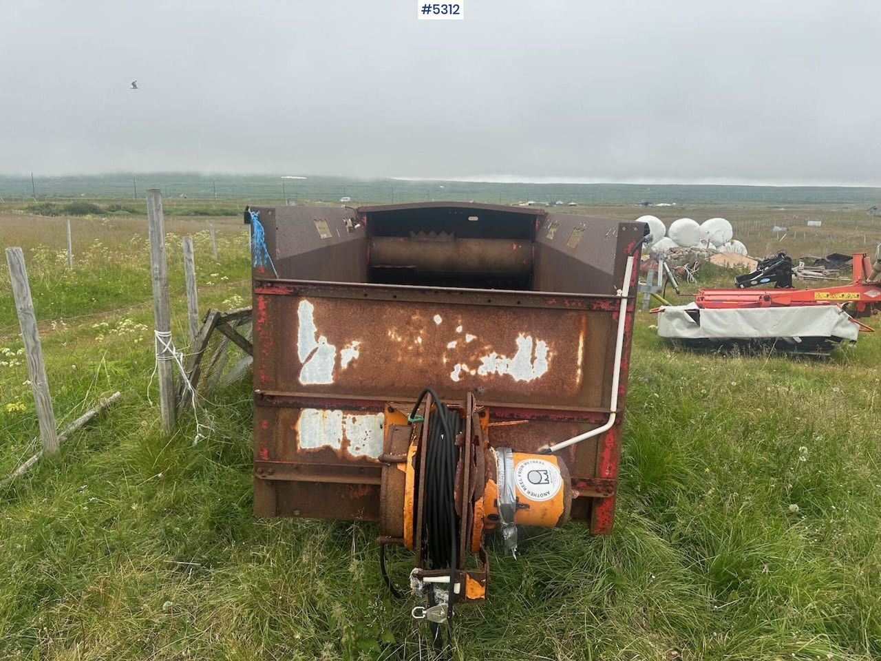 1998 TKS R-150 Silage spreader - Matériel de fenaison: photos 4 1998 TKS R-150 Silage spreader - Matériel de fenaison: photos 4