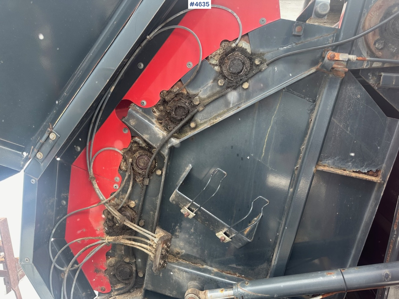 Matériel de fenaison 1998 Vicon RF 130 Round baler.: photos 15