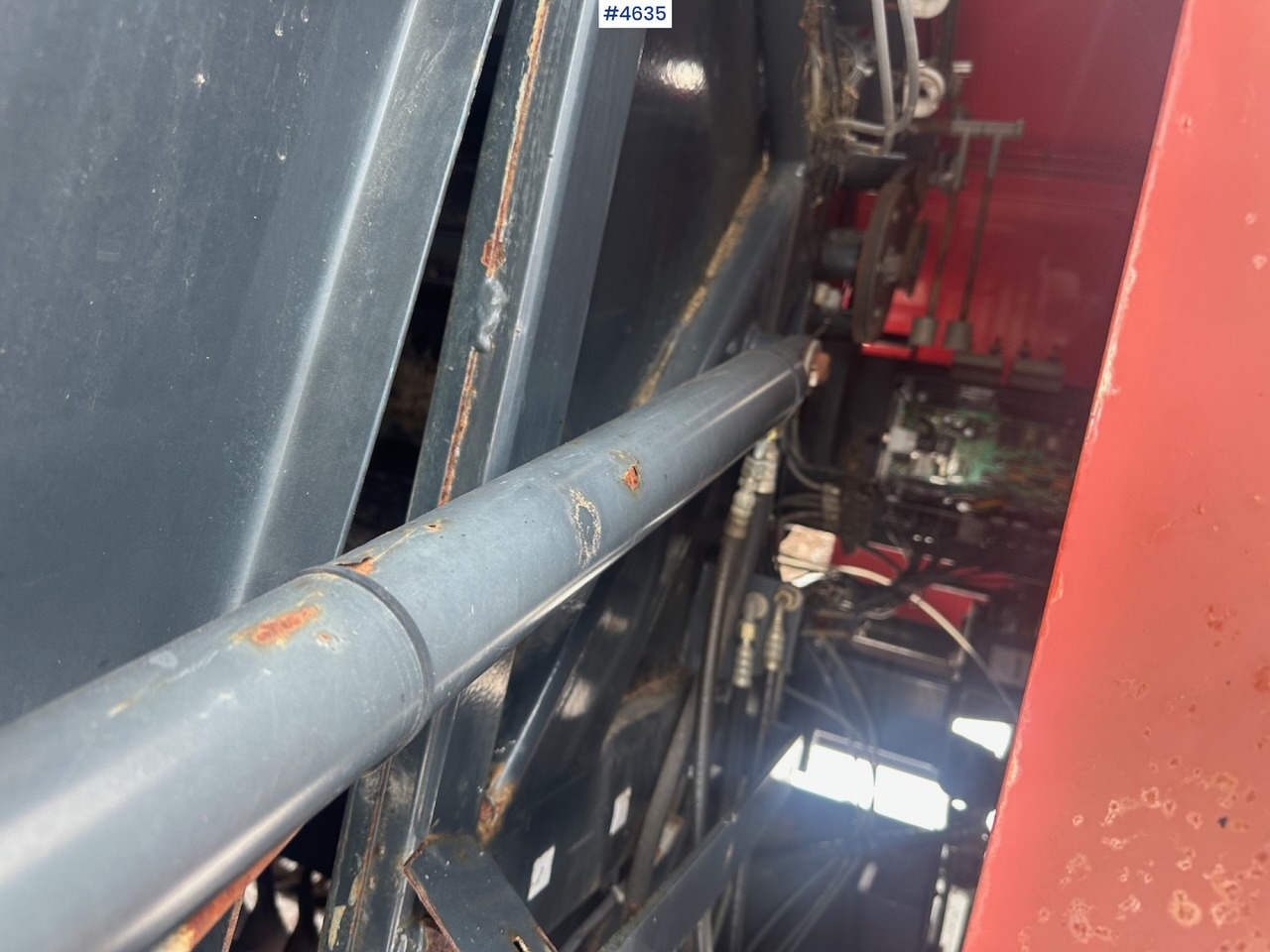 Matériel de fenaison 1998 Vicon RF 130 Round baler.: photos 17