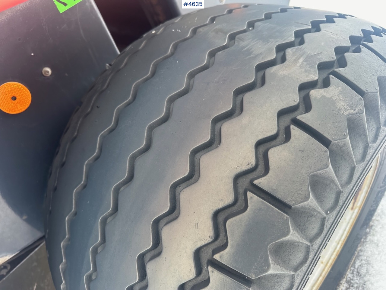 Matériel de fenaison 1998 Vicon RF 130 Round baler.: photos 18