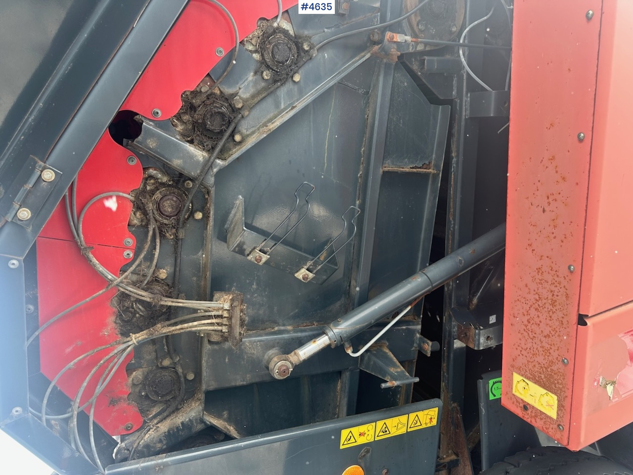 Matériel de fenaison 1998 Vicon RF 130 Round baler.: photos 12