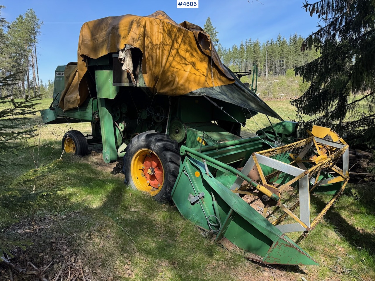 Moissonneuse-batteuse 2 Volvo BM Aktiv 800 threshers: photos 9