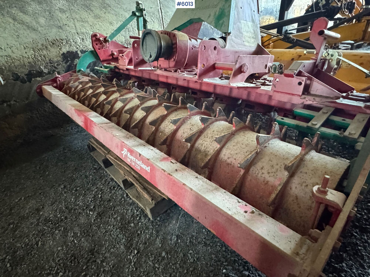 2000 Kverneland NG 14 250 horizontal tiller - Outils du sol: photos 5 2000 Kverneland NG 14 250 horizontal tiller - Outils du sol: photos 5