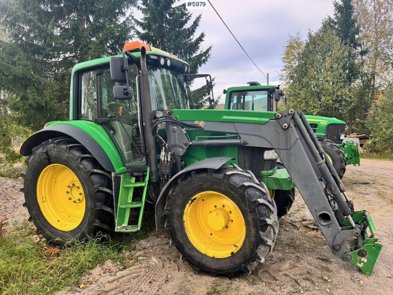 2005 John Deere 6420 with Front Loader - Tracteur agricole: photos 3 2005 John Deere 6420 with Front Loader - Tracteur agricole: photos 3