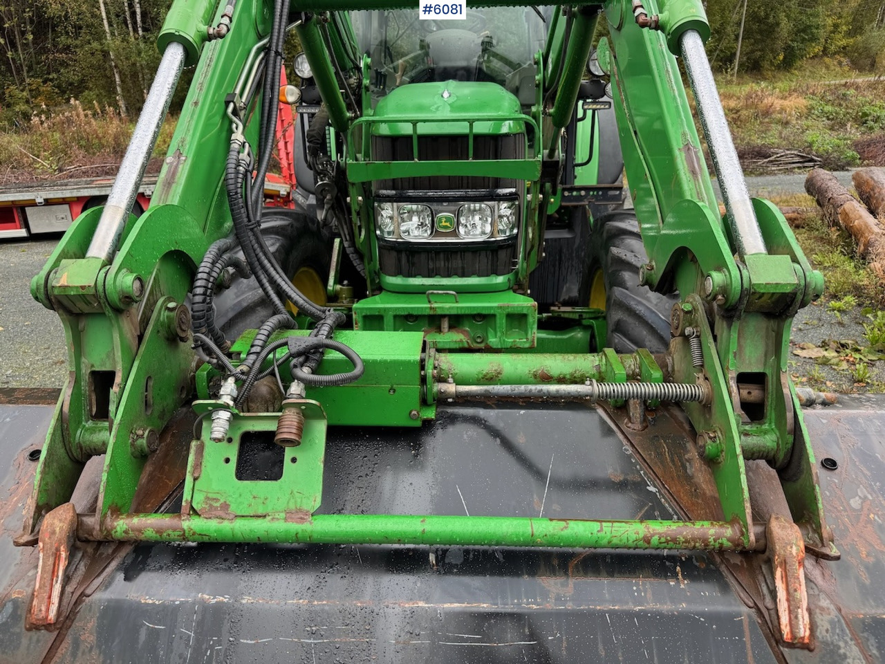2007 John Deere 6430 Premium w/ front loader and bucket. - Tracteur agricole: photos 5 2007 John Deere 6430 Premium w/ front loader and bucket. - Tracteur agricole: photos 5