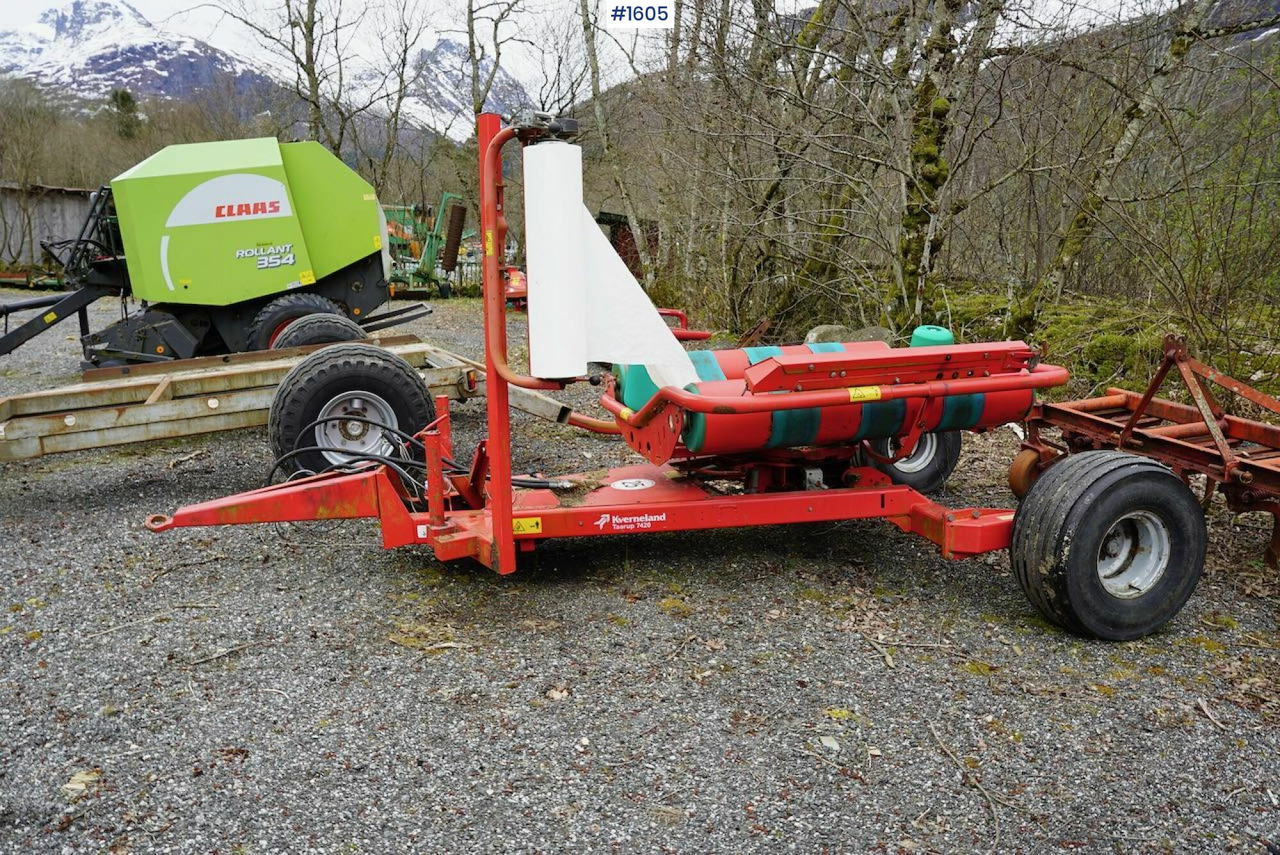 2009 Kverneland Taarup 7420 Round bale packs - Matériel de fenaison: photos 2 2009 Kverneland Taarup 7420 Round bale packs - Matériel de fenaison: photos 2