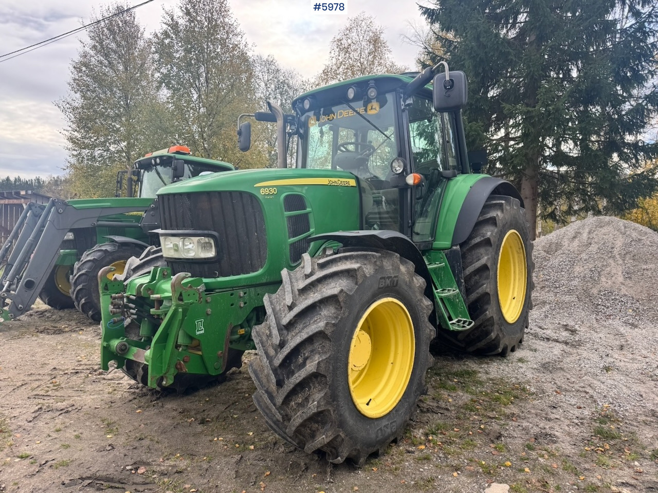 2010 John Deere 6930 with Front Hydraulic - Tracteur agricole: photos 5 2010 John Deere 6930 with Front Hydraulic - Tracteur agricole: photos 5