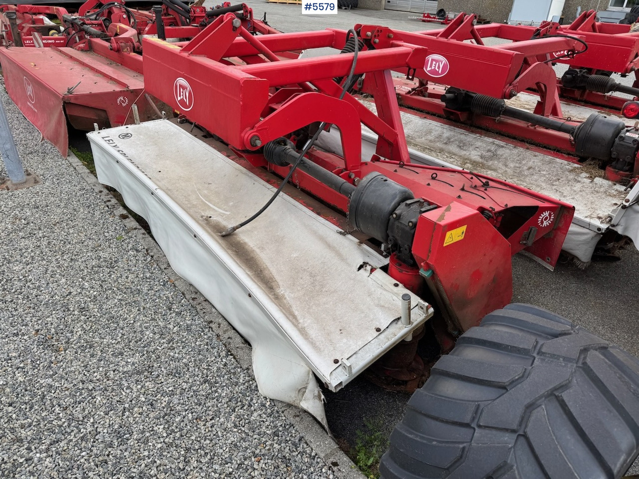 2011 Lely Splendimo 320 FC - Matériel de fenaison: photos 3 2011 Lely Splendimo 320 FC - Matériel de fenaison: photos 3