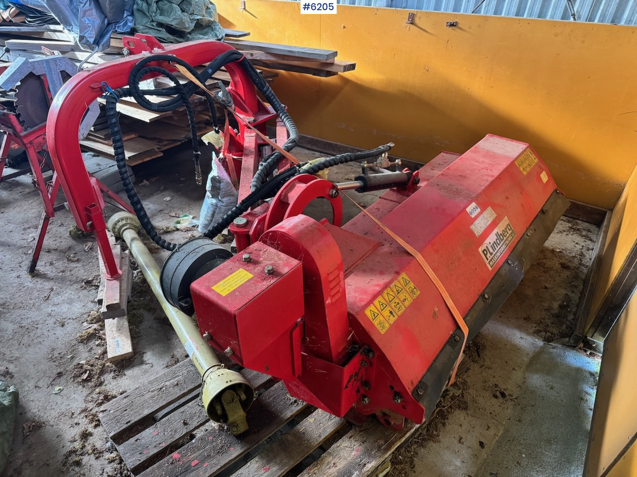 2015 AGF 180 Pasture Topper with Side Shift - Matériel de fenaison: photos 1 2015 AGF 180 Pasture Topper with Side Shift - Matériel de fenaison: photos 1