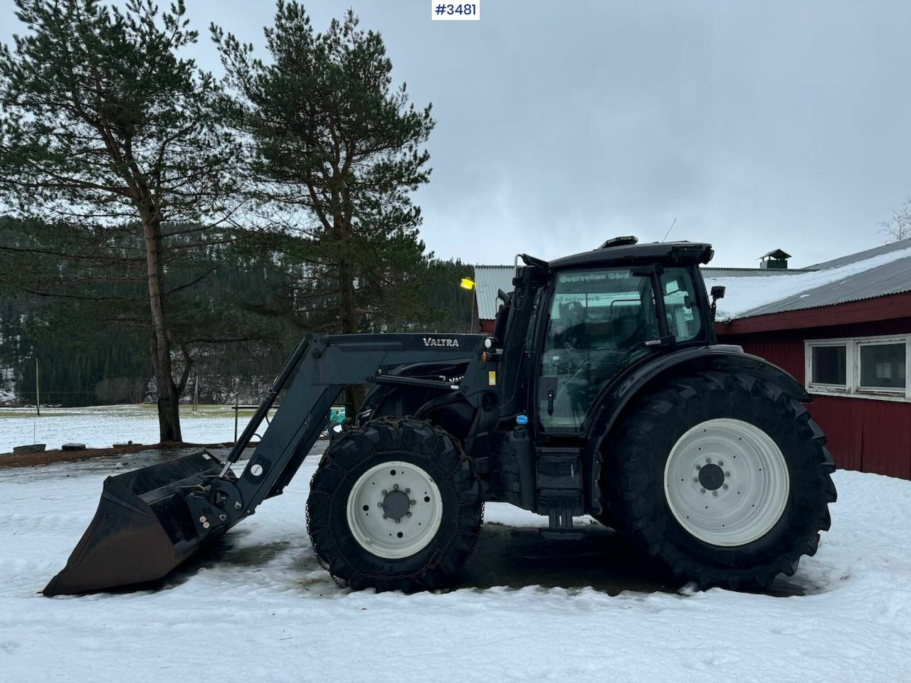2015 Valtra N174D w/ Front loader - Tracteur agricole: photos 4 2015 Valtra N174D w/ Front loader - Tracteur agricole: photos 4