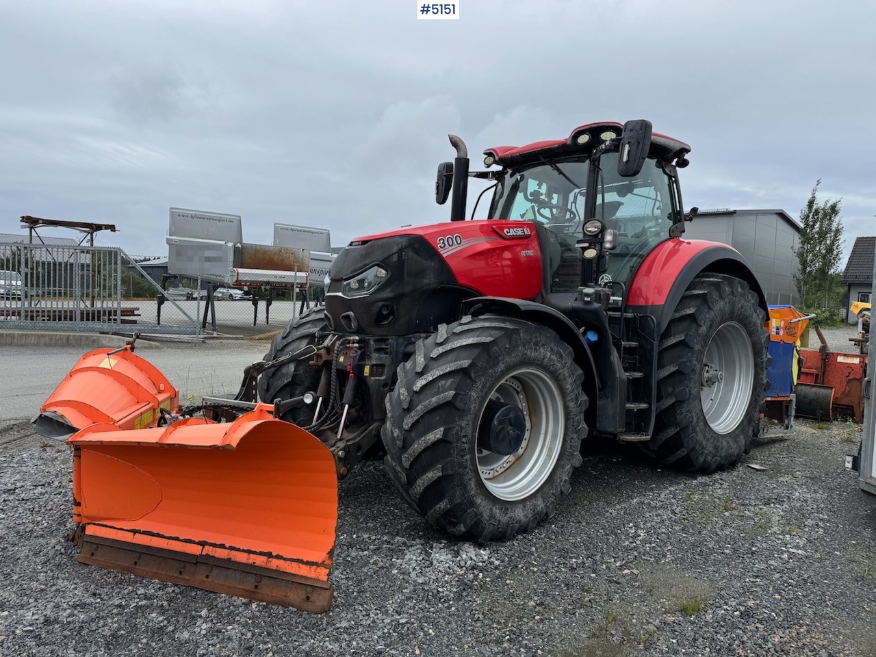 2016 Case IH Optum 300 CVX w/front hydraulics and plowing rig - Tracteur agricole: photos 1 2016 Case IH Optum 300 CVX w/front hydraulics and plowing rig - Tracteur agricole: photos 1