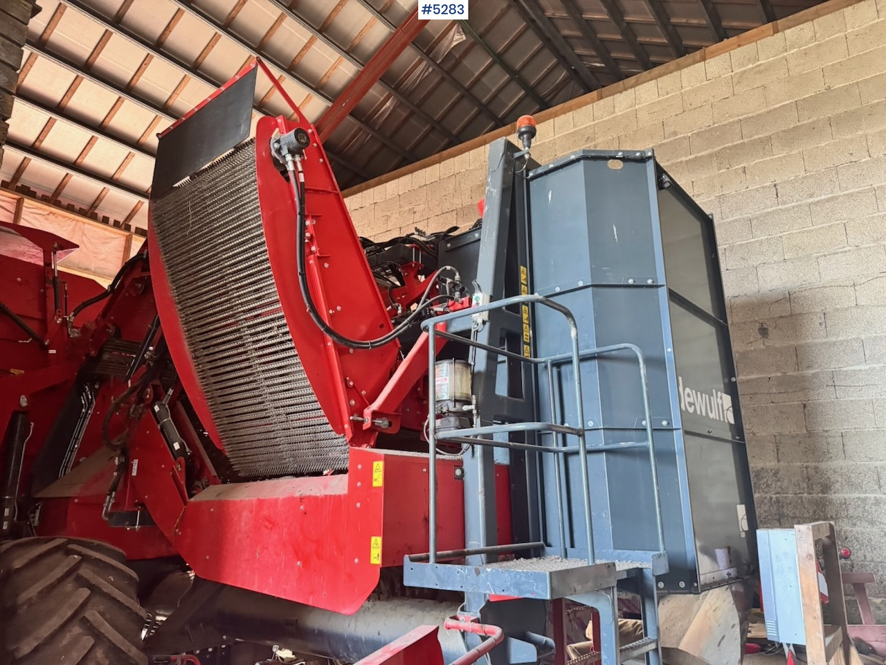 2020 Dewulf GB11 Carrot Harvester. Well equipped. - Matériel de récolte: photos 4 2020 Dewulf GB11 Carrot Harvester. Well equipped. - Matériel de récolte: photos 4