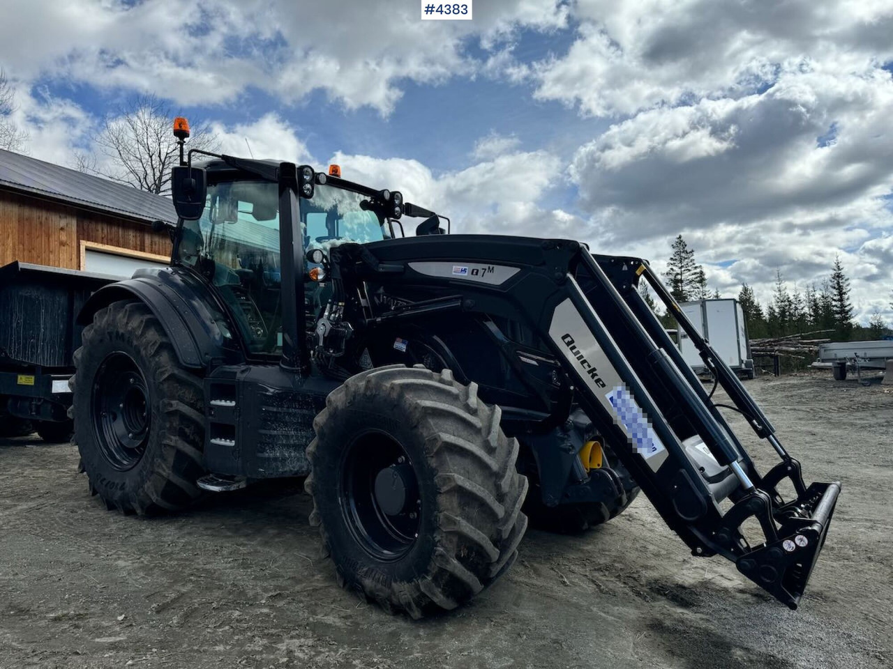 2021 Valtra T234 Versu w/ Quicke Q7 Front Loader - Tracteur agricole: photos 2 2021 Valtra T234 Versu w/ Quicke Q7 Front Loader - Tracteur agricole: photos 2
