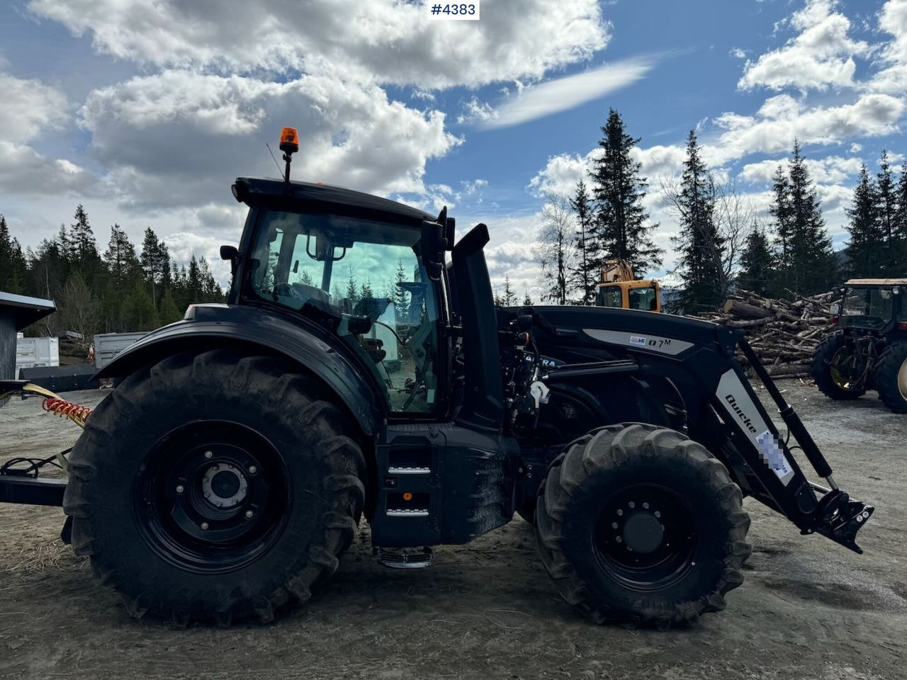 2021 Valtra T234 Versu w/ Quicke Q7 Front Loader - Tracteur agricole: photos 4 2021 Valtra T234 Versu w/ Quicke Q7 Front Loader - Tracteur agricole: photos 4