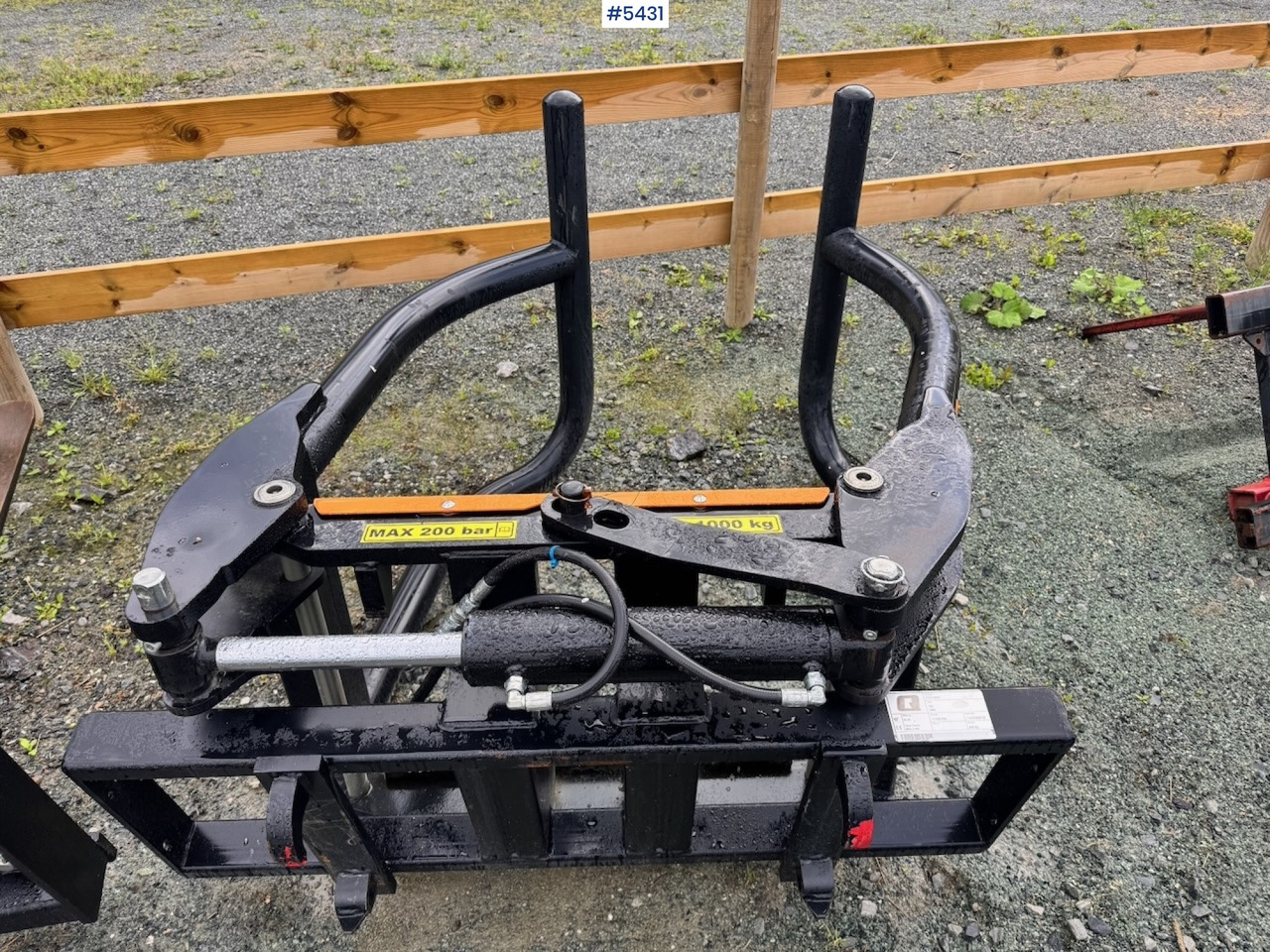 2024 Ålø Flexigrip 160 - Pinces pour Machine agricole: photos 4 2024 Ålø Flexigrip 160 - Pinces pour Machine agricole: photos 4