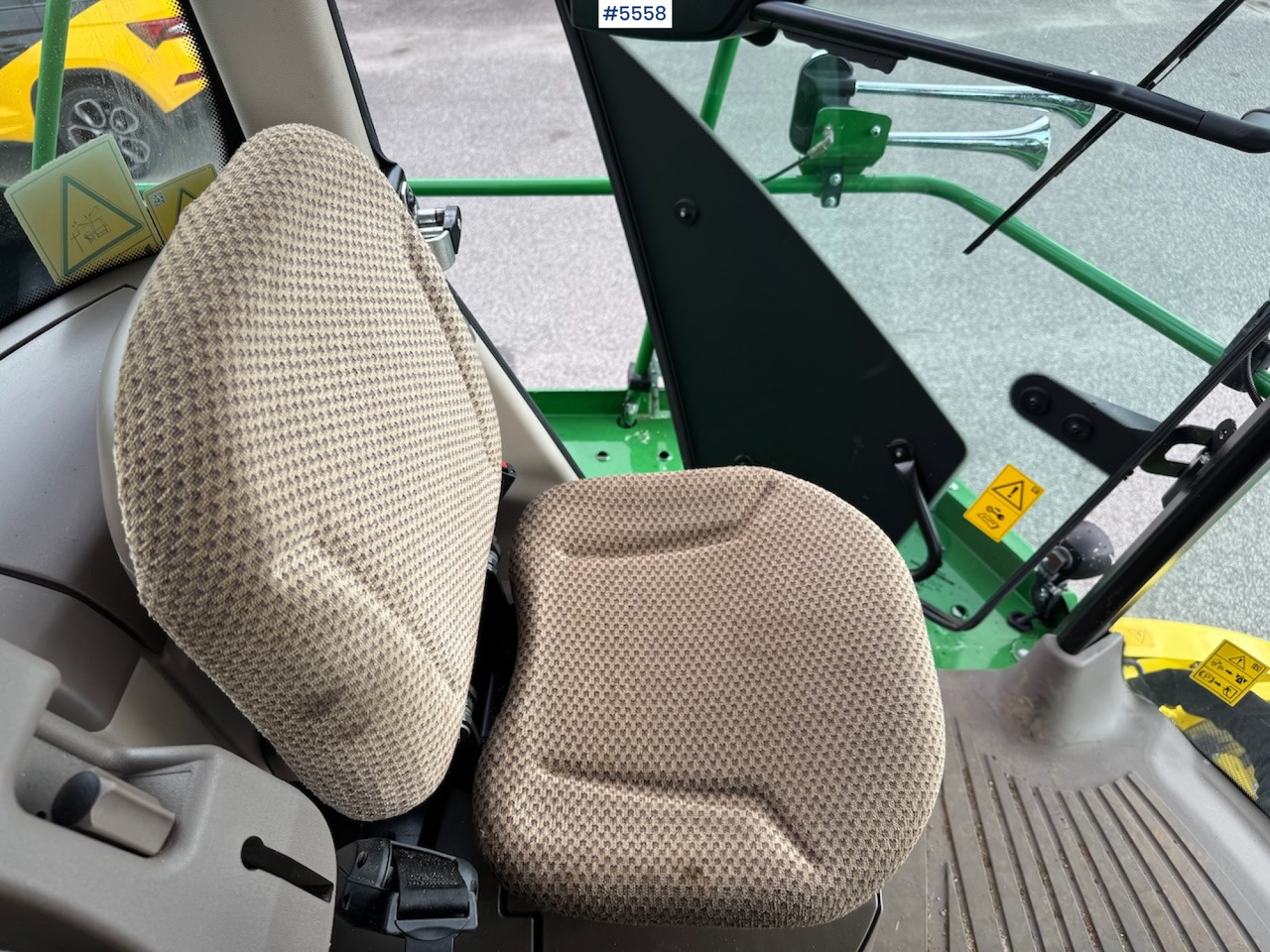 Matériel de fenaison 2024 John Deere 8200 in, like new!: photos 18