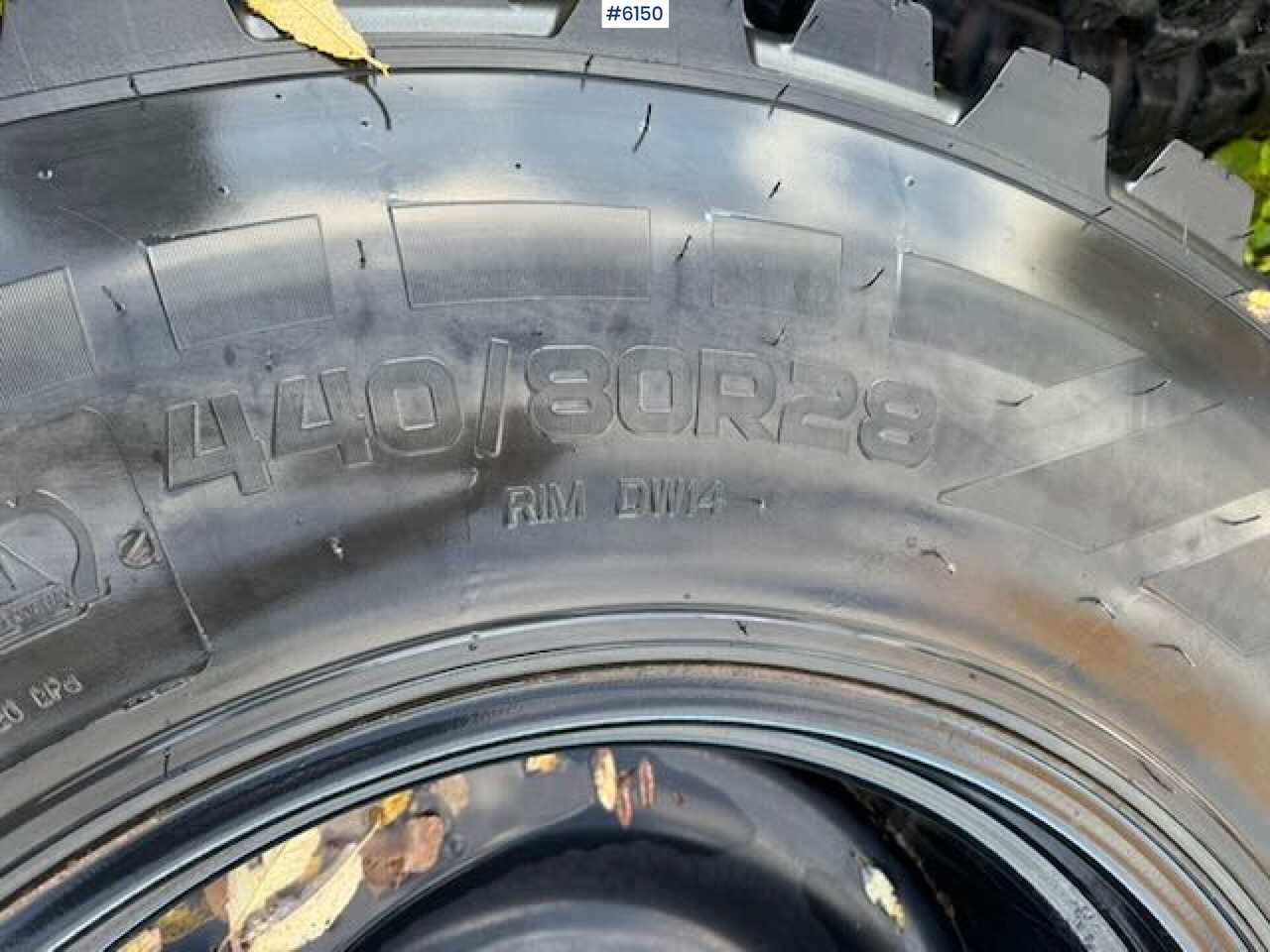 Complete set of Nokian studded tires - Pneu pour Machine agricole: photos 5 Complete set of Nokian studded tires - Pneu pour Machine agricole: photos 5