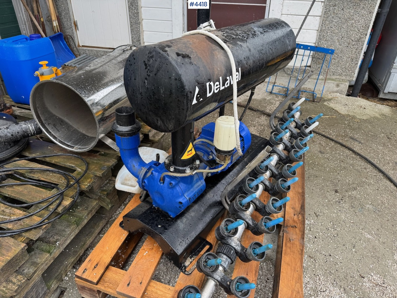 DeLaval DVP 800 Vacuum pump. - Matériel d'élevage: photos 1 DeLaval DVP 800 Vacuum pump. - Matériel d'élevage: photos 1