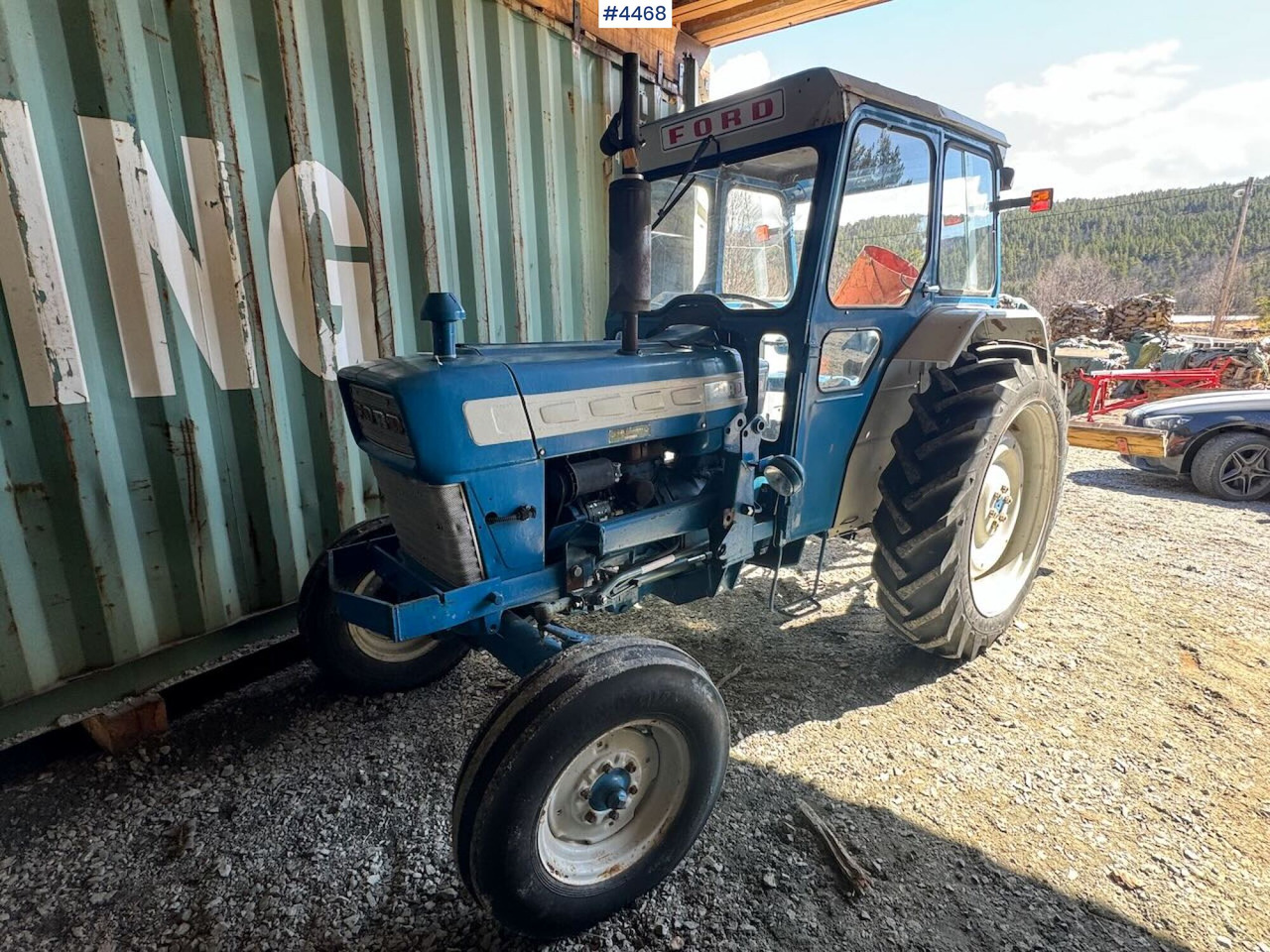 Ford 4000 4x2 - approx. 1970 model - Tracteur agricole: photos 1 Ford 4000 4x2 - approx. 1970 model - Tracteur agricole: photos 1