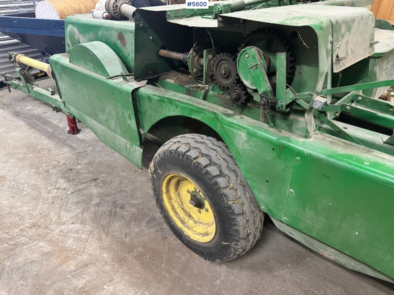 John Deere 342 Square Baler - Matériel de fenaison: photos 3 John Deere 342 Square Baler - Matériel de fenaison: photos 3