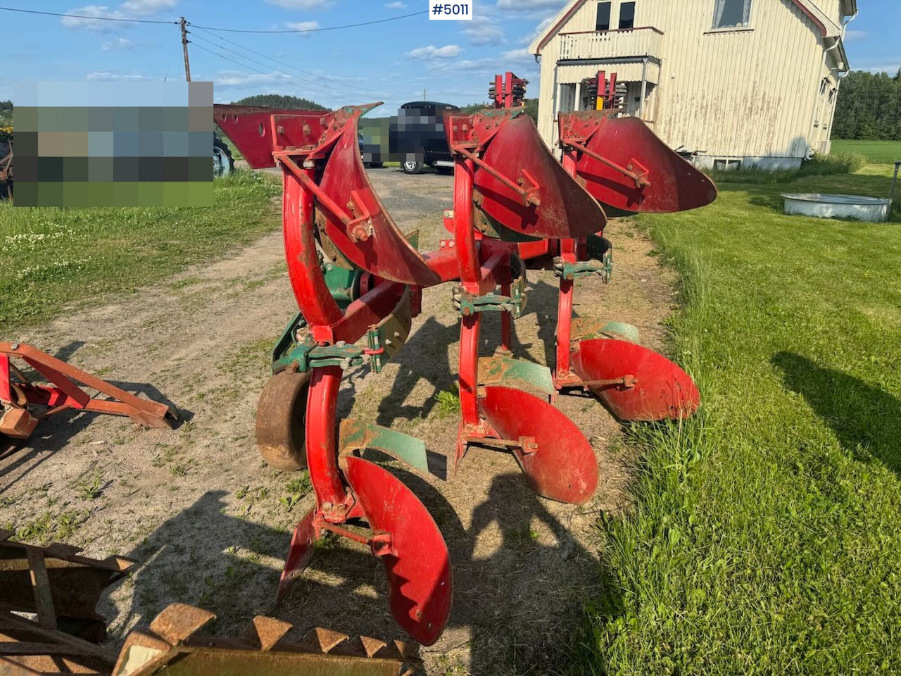 Kverneland Mod. E 3-blade reversible plough - Outils du sol: photos 1 Kverneland Mod. E 3-blade reversible plough - Outils du sol: photos 1