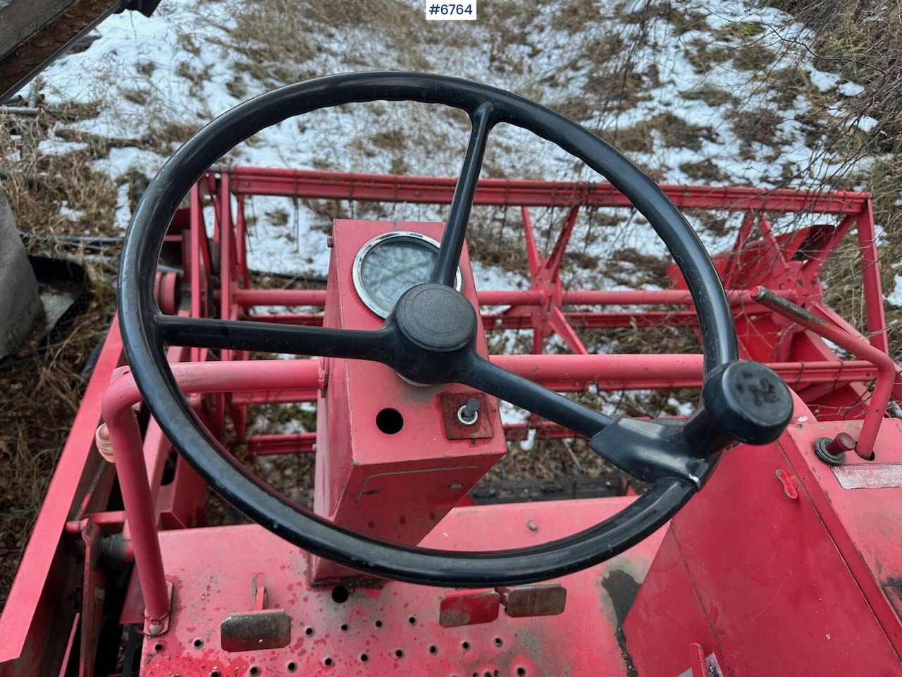 Moissonneuse-batteuse Massey-Ferguson 186-6 Combine harvester.: photos 8