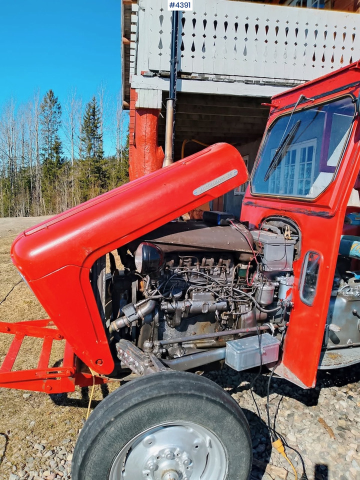 Massey Ferguson 35 - Tracteur agricole: photos 4 Massey Ferguson 35 - Tracteur agricole: photos 4