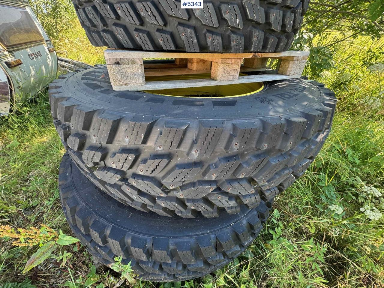 Nokian tires – complete set with rims - Roue complète pour Tracteur agricole: photos 4 Nokian tires – complete set with rims - Roue complète pour Tracteur agricole: photos 4