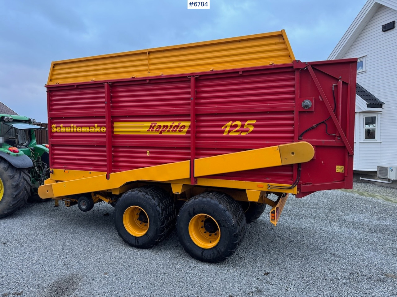 Schuitemaker Rapide 125 Loading trolley. - Matériel de fenaison: photos 3 Schuitemaker Rapide 125 Loading trolley. - Matériel de fenaison: photos 3