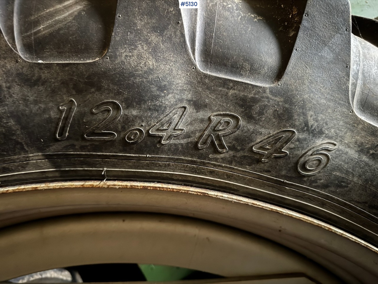 Sprayer wheels 12.4 R46 and 11.2 R32 - Pulvérisateur: photos 3 Sprayer wheels 12.4 R46 and 11.2 R32 - Pulvérisateur: photos 3