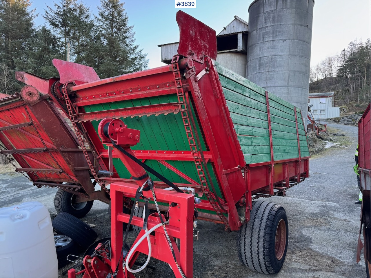 Underhaug Forage wagon long type. - Matériel de fenaison: photos 5 Underhaug Forage wagon long type. - Matériel de fenaison: photos 5