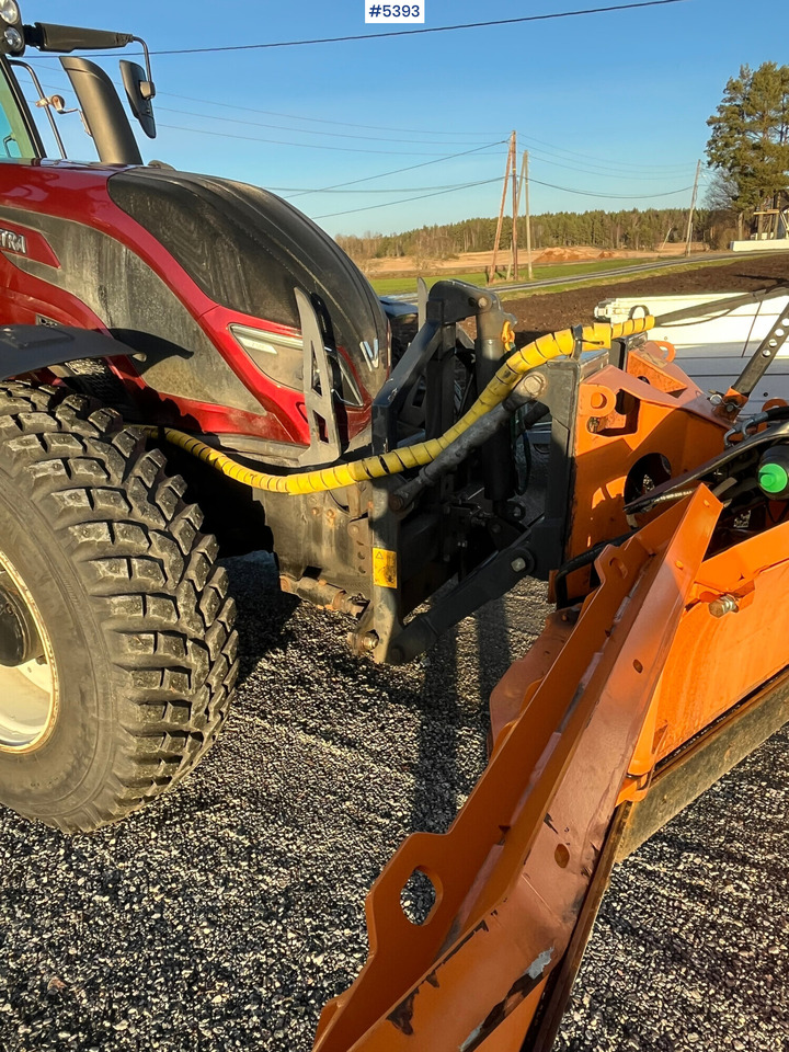 Valtra T 174 E Twintrac Tractor - Tracteur agricole: photos 3 Valtra T 174 E Twintrac Tractor - Tracteur agricole: photos 3