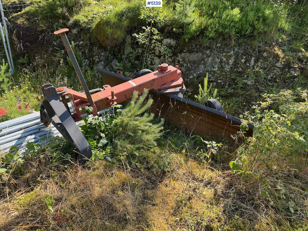 1998 Dalen plowshares - Véhicule de voirie/ Spécial: photos 1 1998 Dalen plowshares - Véhicule de voirie/ Spécial: photos 1