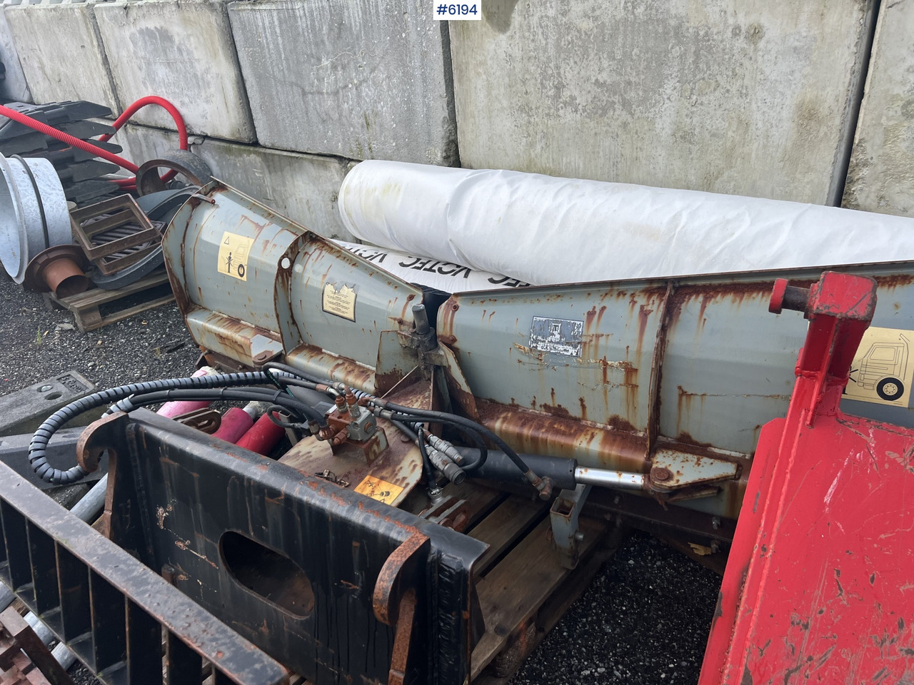 Tellefsdal folding plough for tractor - Véhicule de voirie/ Spécial: photos 1 Tellefsdal folding plough for tractor - Véhicule de voirie/ Spécial: photos 1