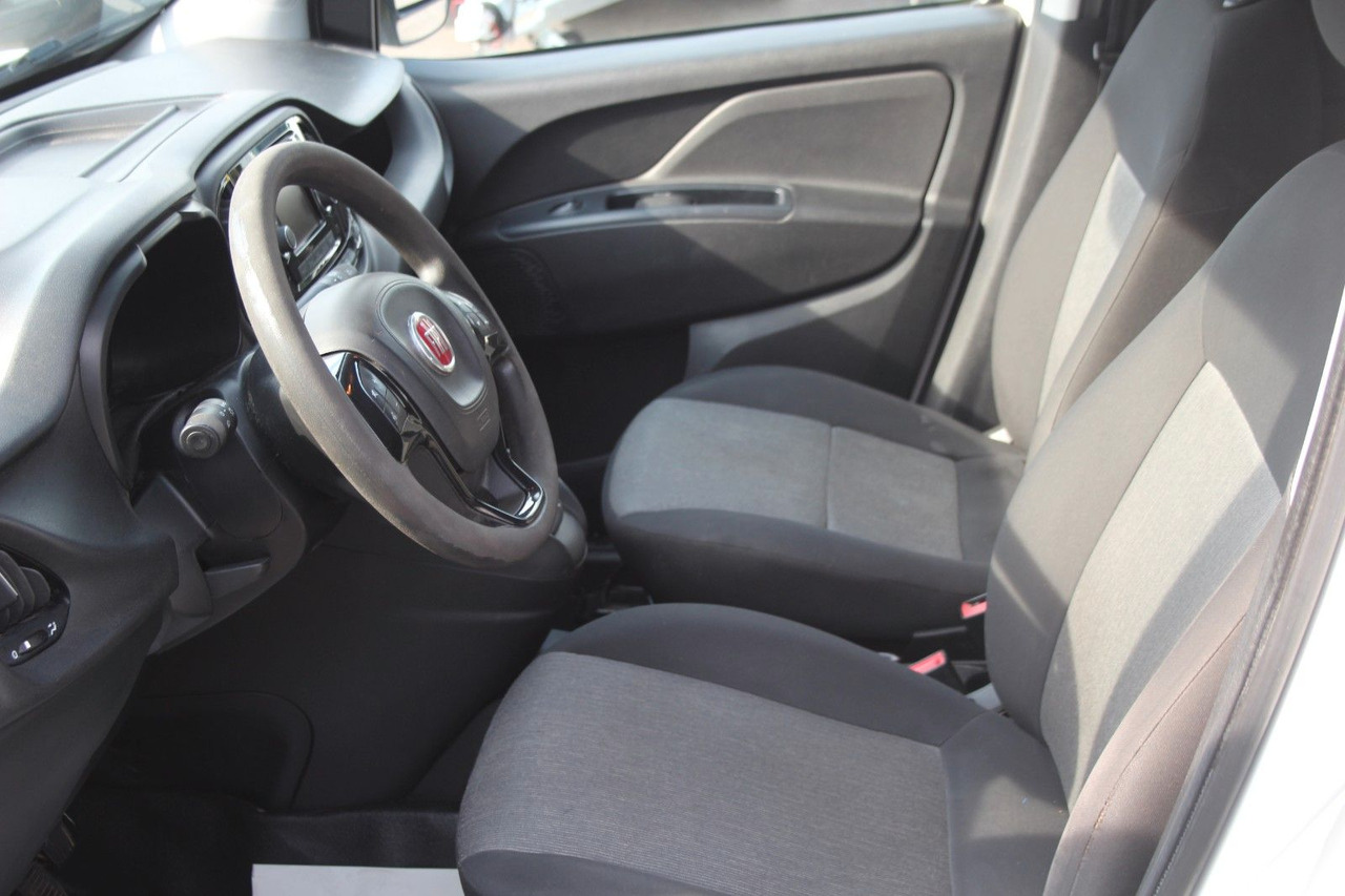 Fiat Doblo SX Kasten Klima AHK Dachträger en leasing occasion Fiat Doblo SX Kasten Klima AHK Dachträger: photos 8 Fiat Doblo SX Kasten Klima AHK Dachträger en leasing occasion Fiat Doblo SX Kasten Klima AHK Dachträger: photos 8