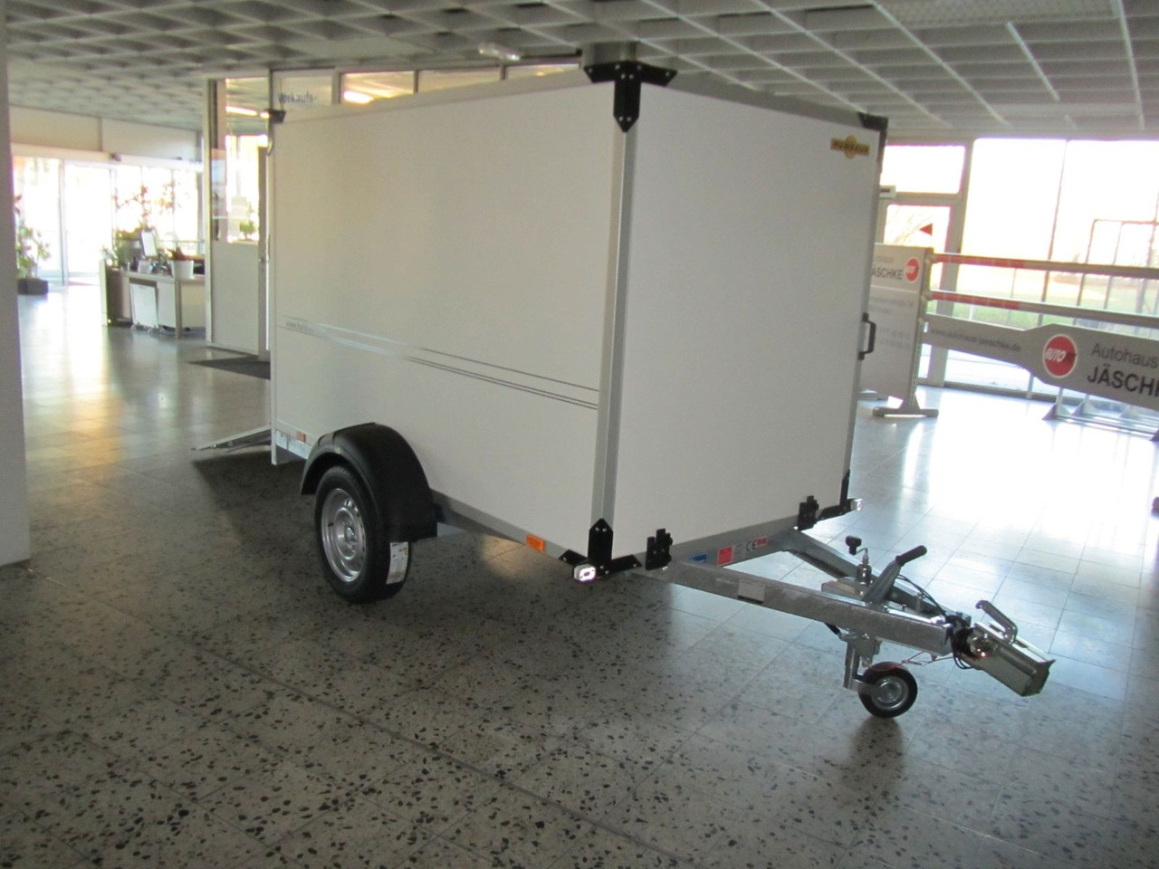 Humbaur HK 132513-15P Überfahrwand Kofferanhänger Flex - Remorque fourgon: photos 2 Humbaur HK 132513-15P Überfahrwand Kofferanhänger Flex - Remorque fourgon: photos 2