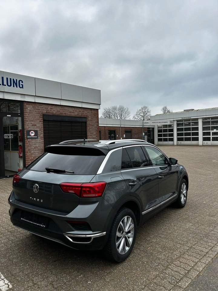 SUV Volkswagen T-Roc Style: photos 7