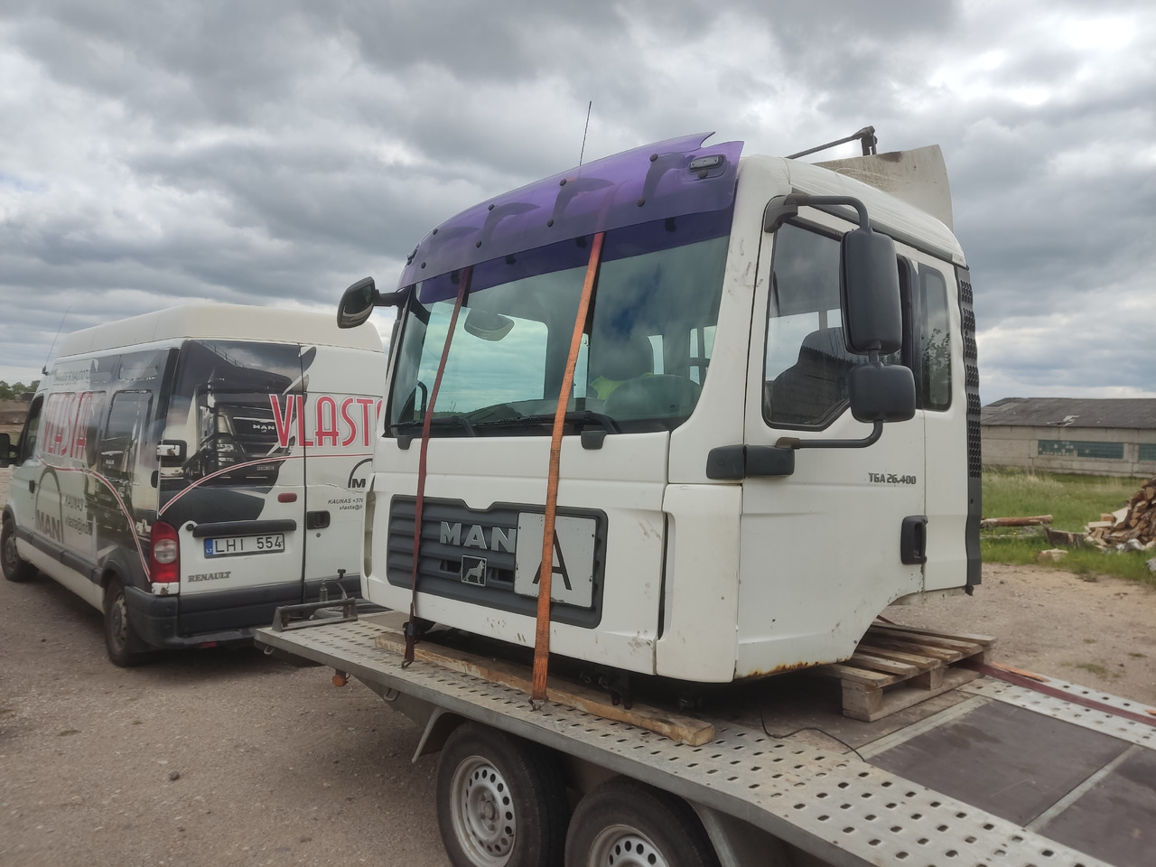 MAN cab F99/L17 - Cabine: photos 2 MAN cab F99/L17 - Cabine: photos 2