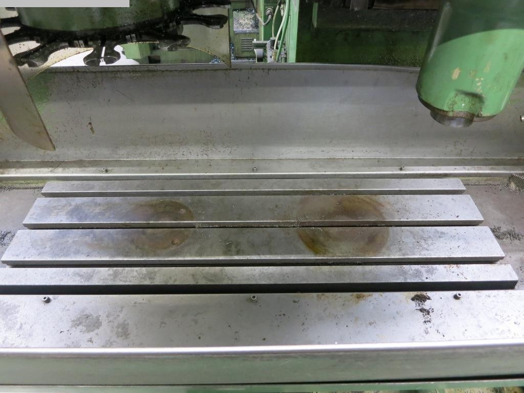 HURCO - Centre d'usinage: photos 3 HURCO - Centre d'usinage: photos 3