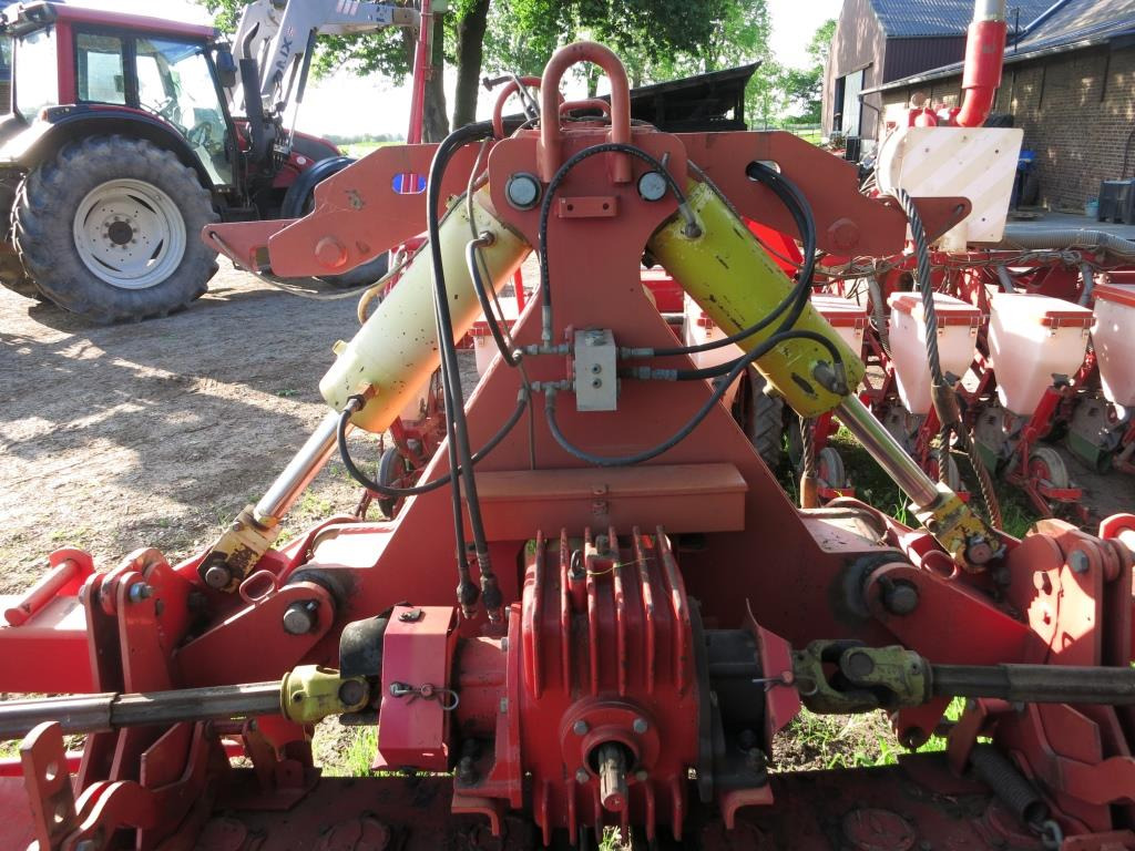 Lely 600-55 - Herse rotative: photos 4 Lely 600-55 - Herse rotative: photos 4