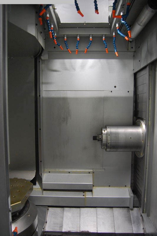 TOYODA Lineam III - Centre d'usinage: photos 2 TOYODA Lineam III - Centre d'usinage: photos 2