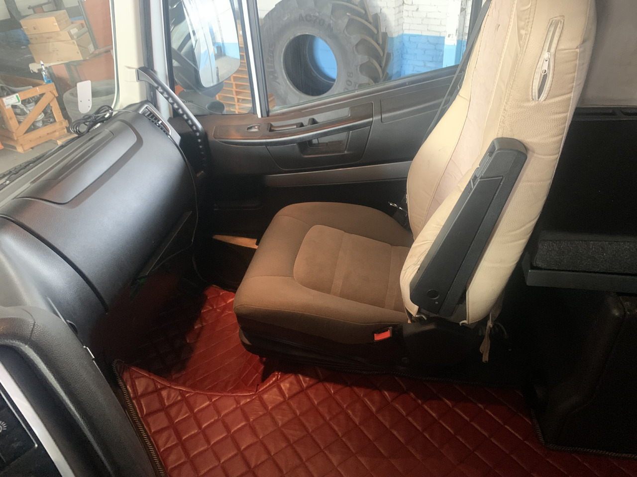 Tracteur routier Iveco Stralis 510 AS440STX/P 6X2 2018 Salon Polska: photos 22