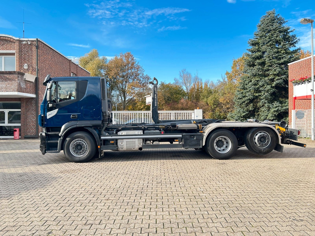 Iveco 460 Stralis MEILLER Abroller mit LIft-Lenkachse - Camion ampliroll: photos 1 Iveco 460 Stralis MEILLER Abroller mit LIft-Lenkachse - Camion ampliroll: photos 1