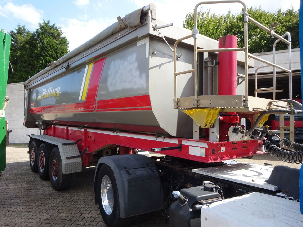 Langendorf Kippauflieger mit 3 Achsen Stahl - Semi-remorque benne: photos 5 Langendorf Kippauflieger mit 3 Achsen Stahl - Semi-remorque benne: photos 5
