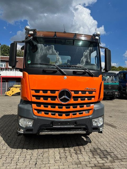 Mercedes-Benz 2651 Arocs MEILLER RK2060 Abroller 6x4 - Camion ampliroll: photos 5 Mercedes-Benz 2651 Arocs MEILLER RK2060 Abroller 6x4 - Camion ampliroll: photos 5
